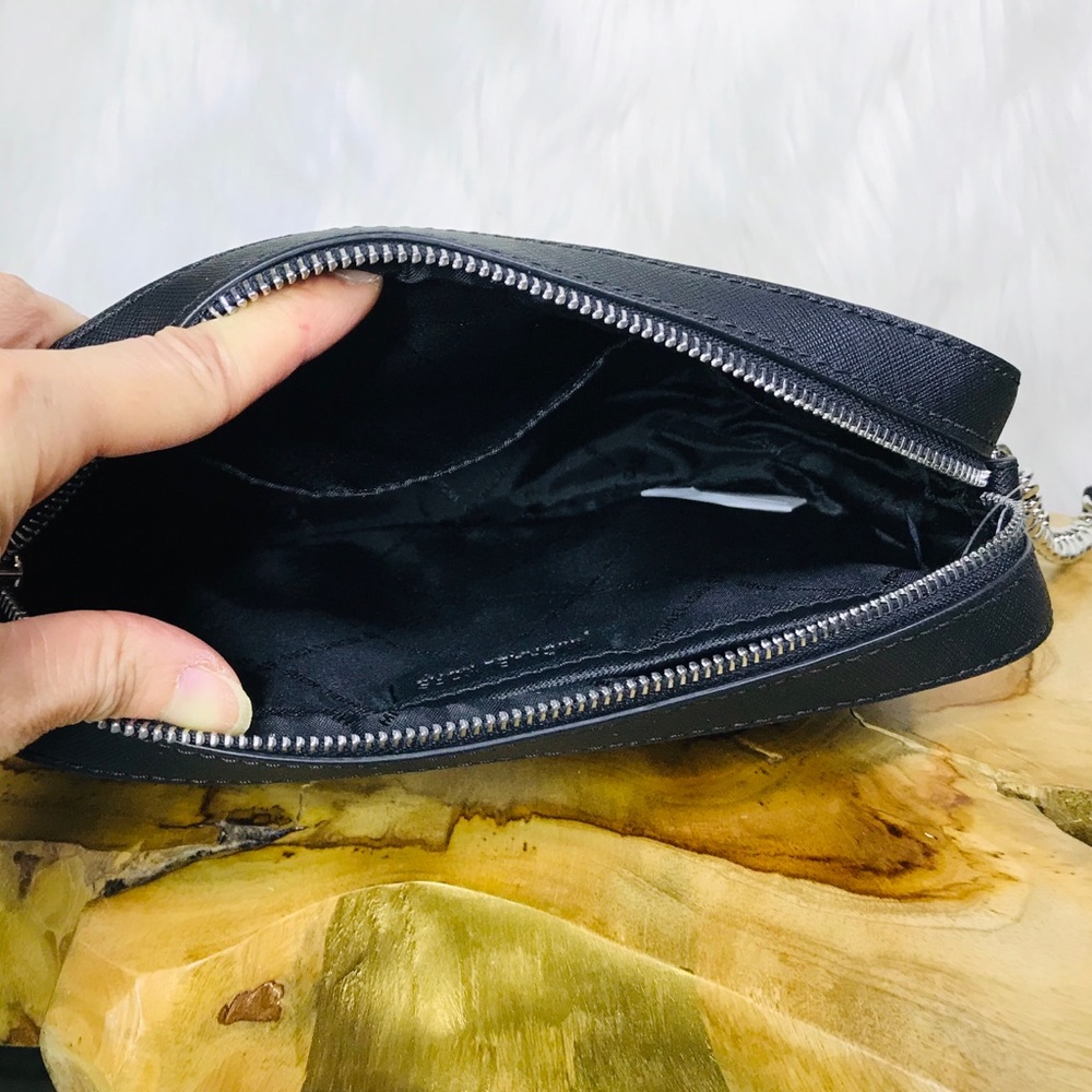 Michael Kors Jet Set Item Crossbody Bag - Picture 6 of 8